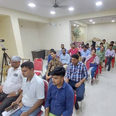 TEAM MEETING