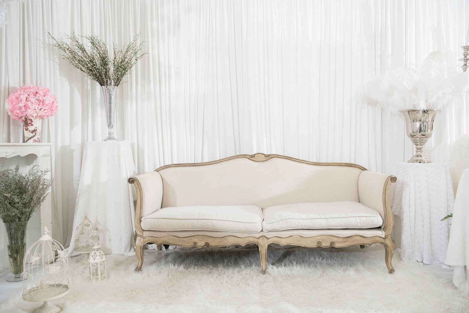 tent-studio-sofa-image-1-1.jpg